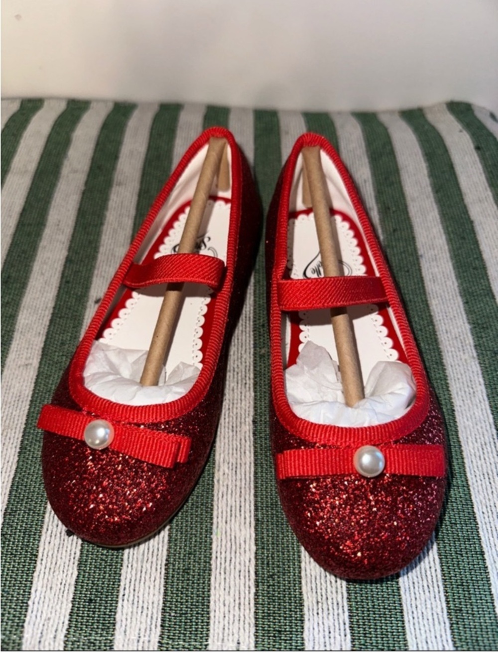 Sparkling Red Mary Jane Flats with Pearl Bow for Girls